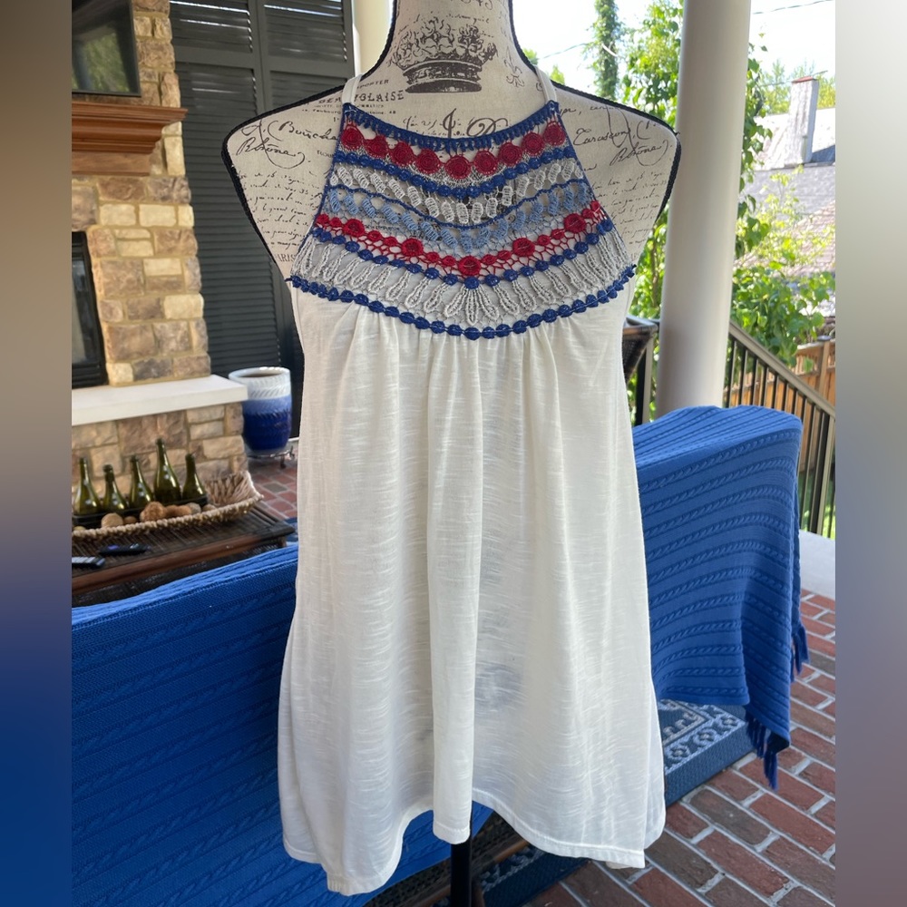🇺🇸Patriotic Red White & Blue crochet tank top w/ asymmetric hemline M🇺🇸 - Picture 2 of 6